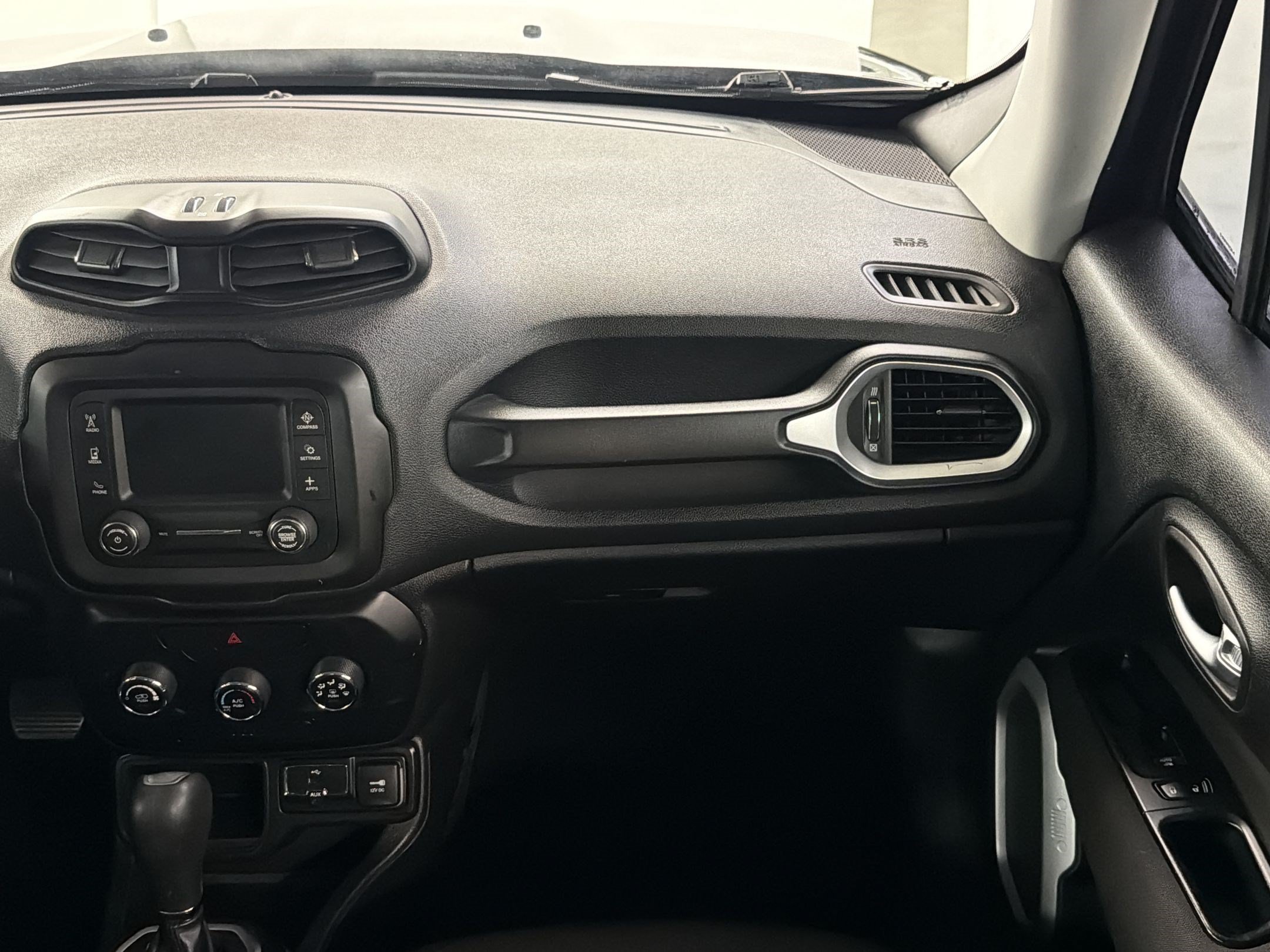 Used 2019 Jeep Renegade Sport FWD image 26
