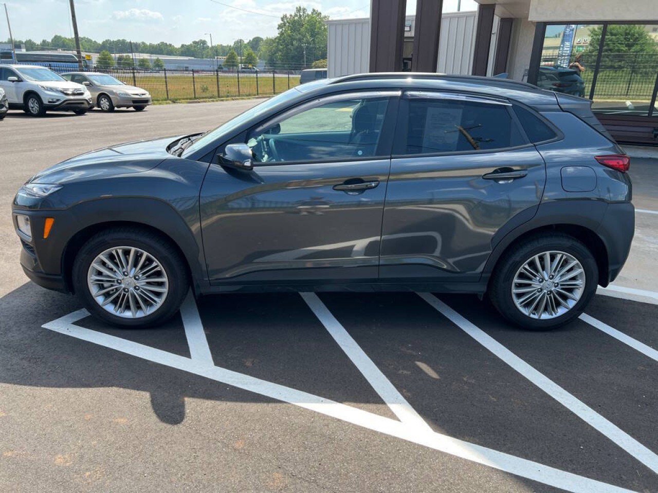 Used 2021 Hyundai Kona SEL Plus image 3