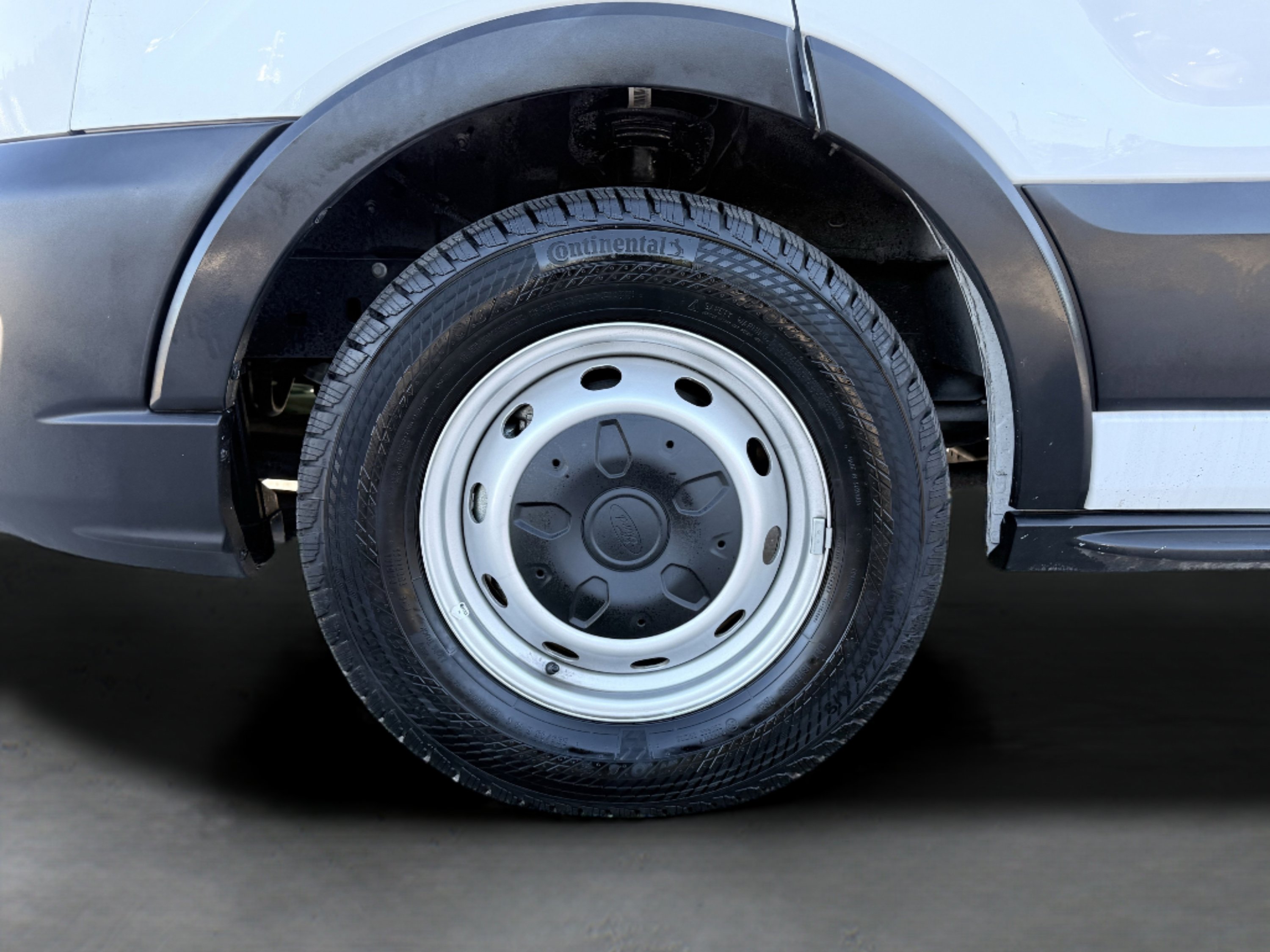 Used 2023 Ford Transit 350 XL image 16