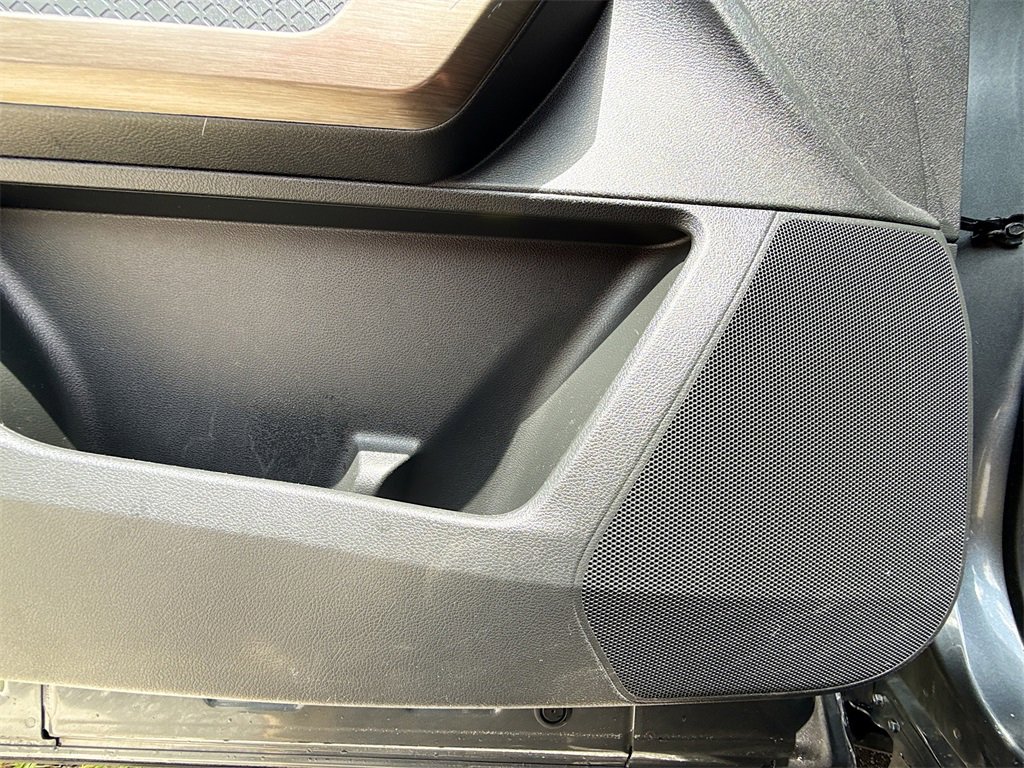 Used 2022 Nissan Pathfinder Platinum w/ Cargo Package image 20