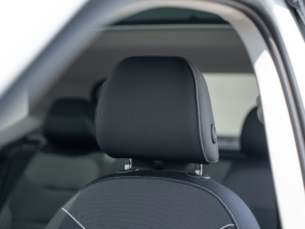 Certified 2023 Volkswagen Taos S FWD image 20