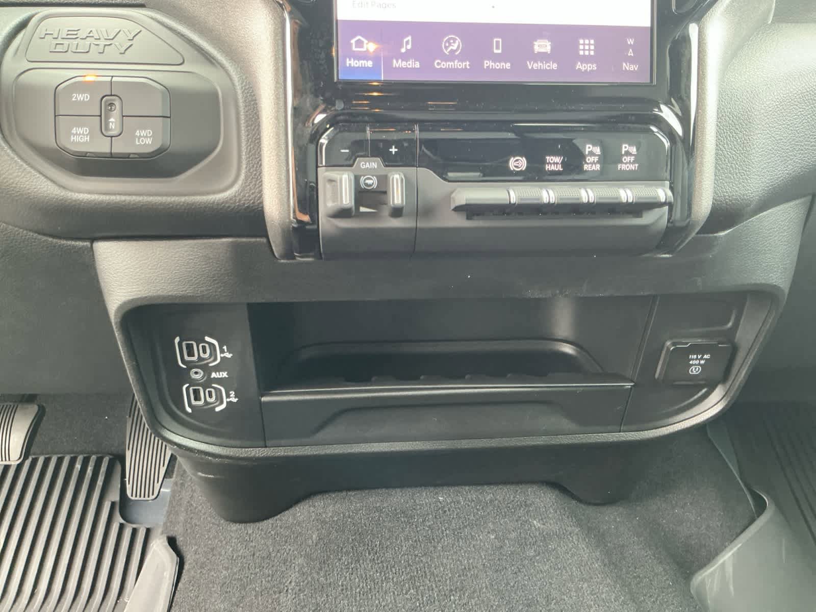 New 2025 RAM 2500 Tradesman AWD/4WD image 26