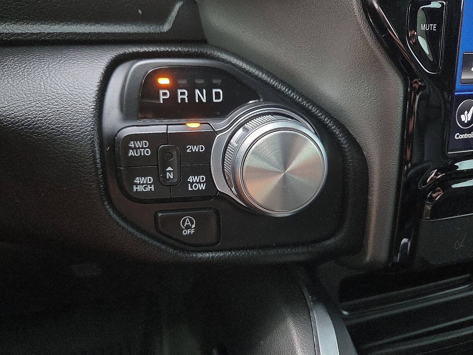 Used 2020 RAM 1500 Laramie AWD/4WD image 20
