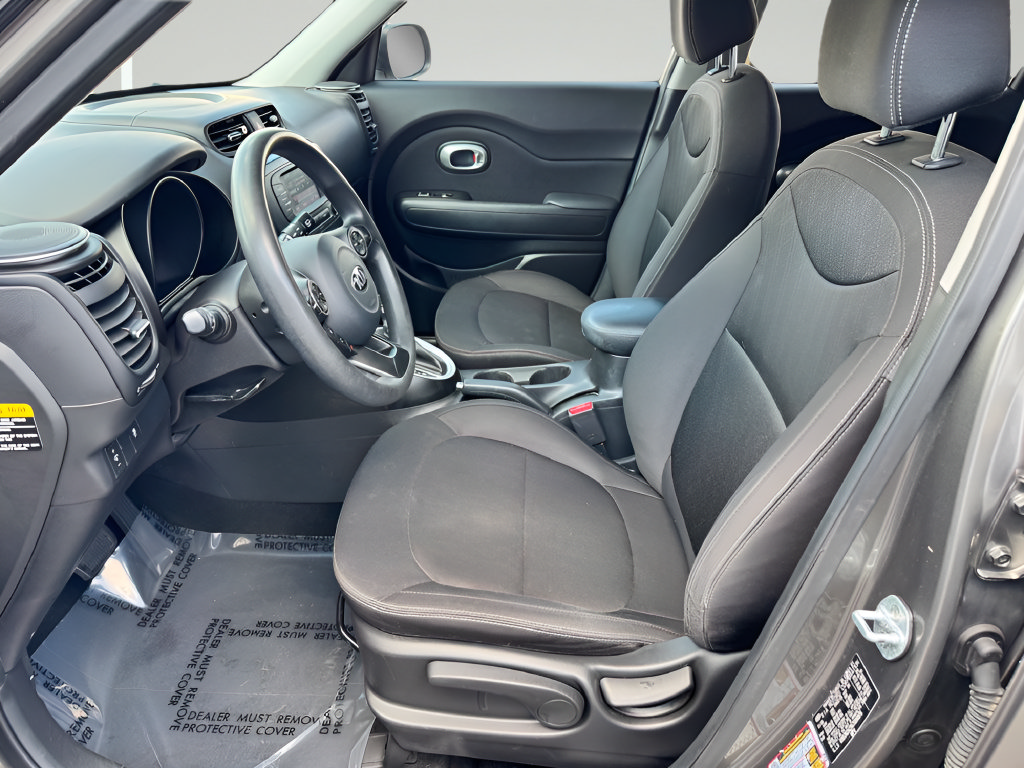 Used 2019 Kia Soul FWD image 12