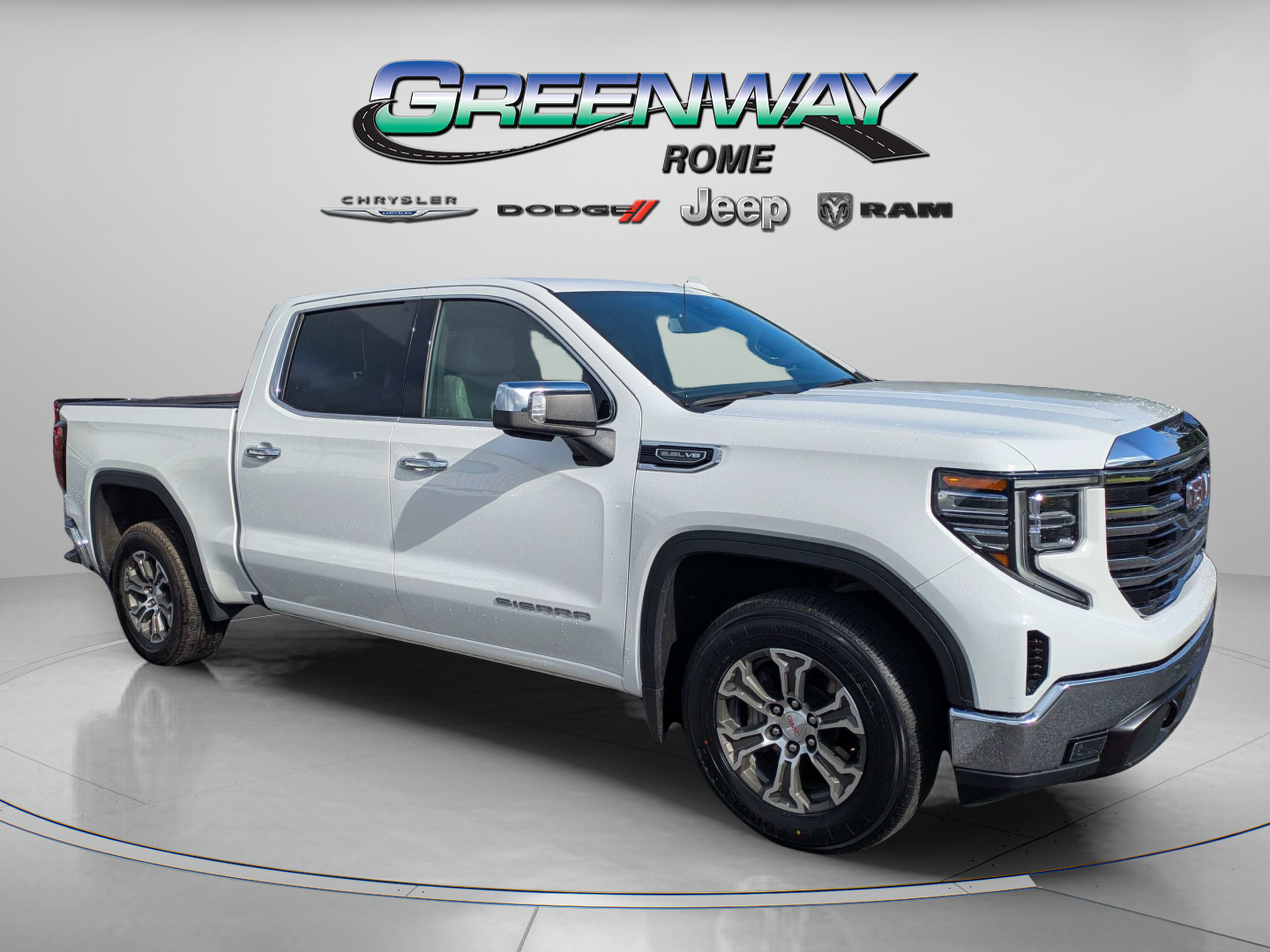 Used 2025 GMC Sierra 1500 SLT RWD image 2