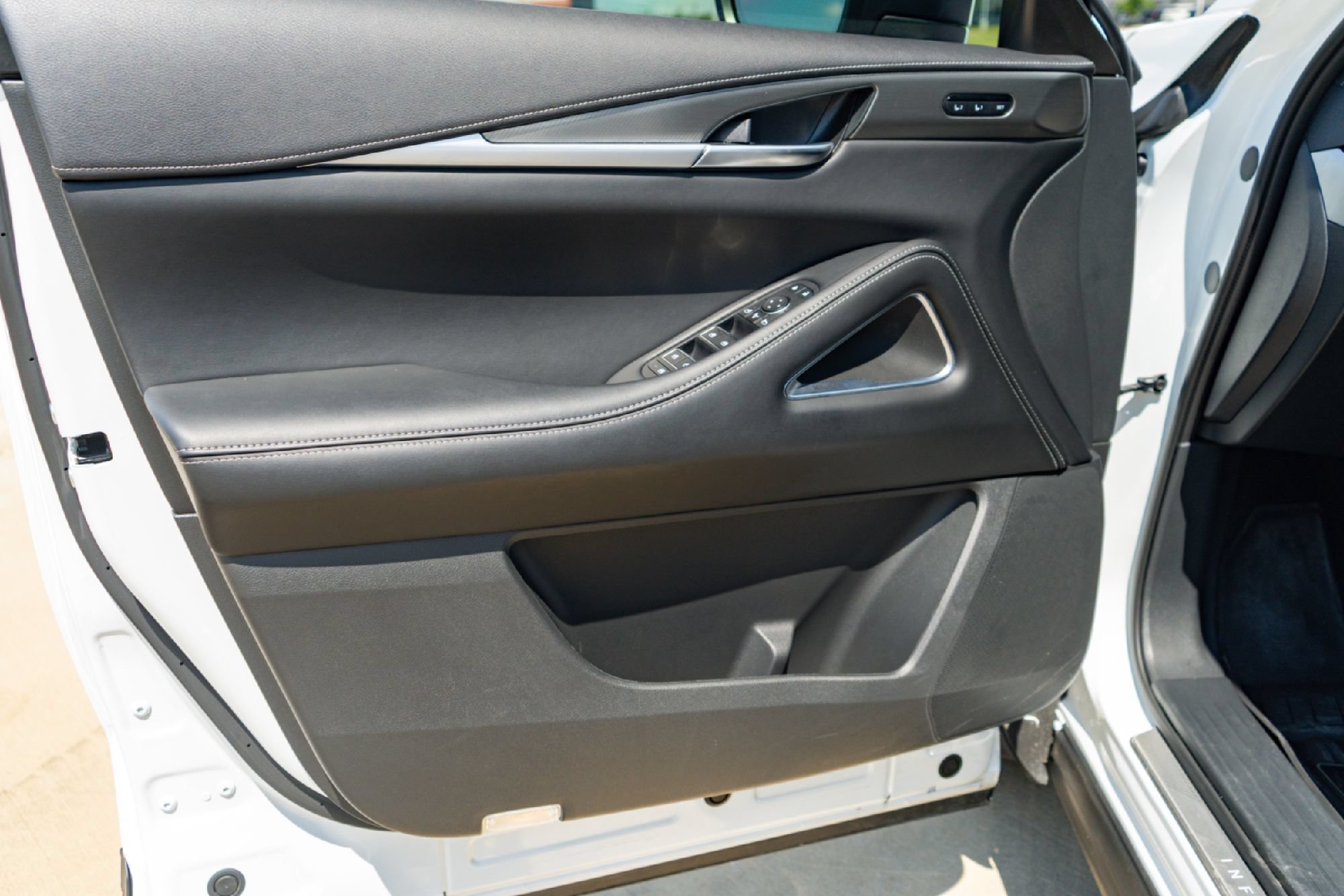 Certified 2026 INFINITI QX60 Luxe w/ Cargo Package FWD image 20