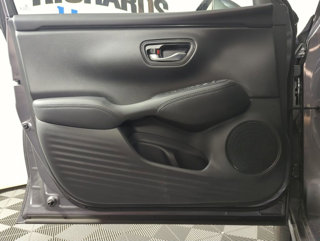 Certified 2026 Honda HR-V LX image 9