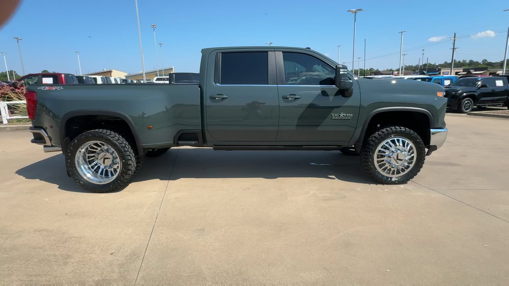 New 2026 Chevrolet Silverado 3500 LT w/ Texas Edition AWD/4WD image 2