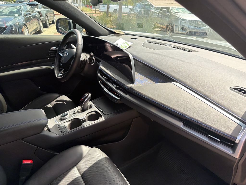 Certified 2024 Cadillac XT4 Sport AWD/4WD image 42