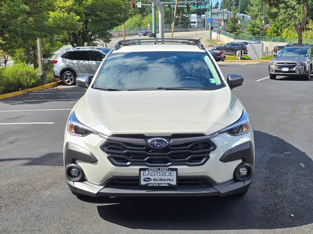 Used 2024 Subaru Crosstrek 2.0i Premium w/ Popular Package #3 AWD/4WD image 2