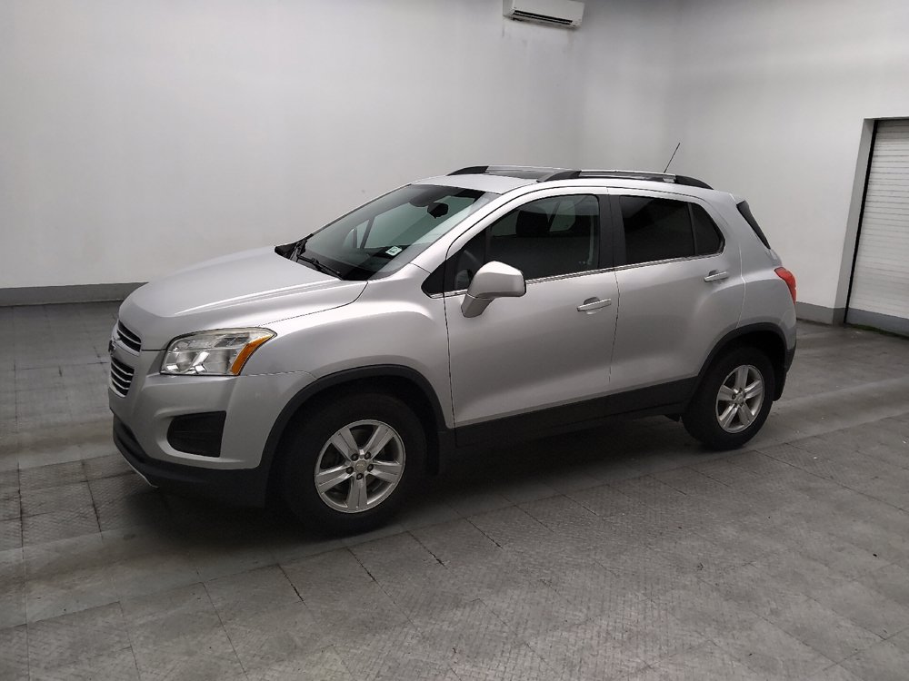 Used 2016 Chevrolet Trax LT w/ LT Sun and Sound Package AWD/4WD image 2