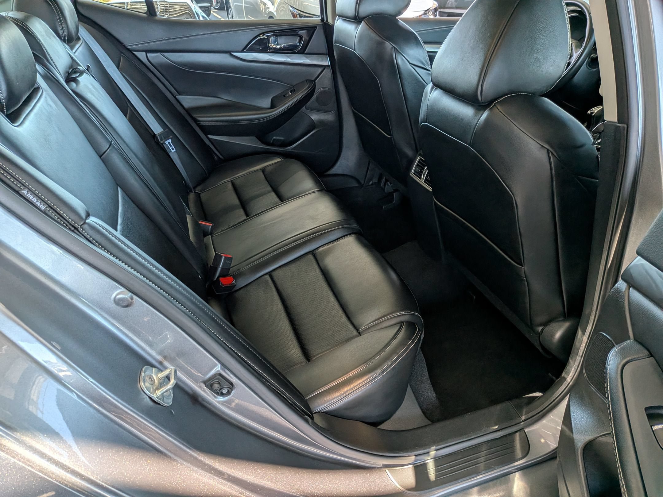 Used 2023 Nissan Maxima SV w/ Floor Mat Group FWD image 33