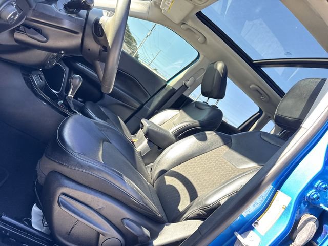 Used 2021 Jeep Compass Altitude w/ Sun and Sound Group image 31