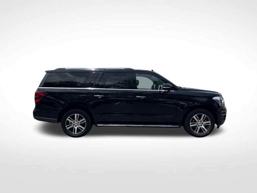 Used 2023 Ford Expedition Max Limited RWD image 4