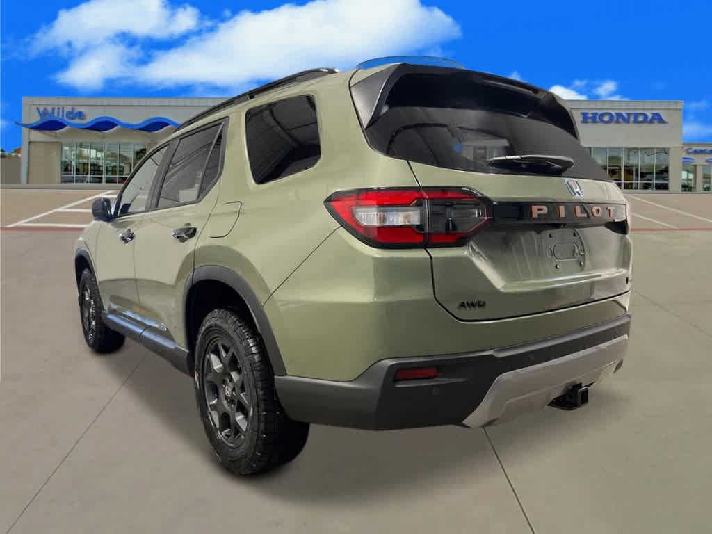 New 2026 Honda Pilot TrailSport image 3