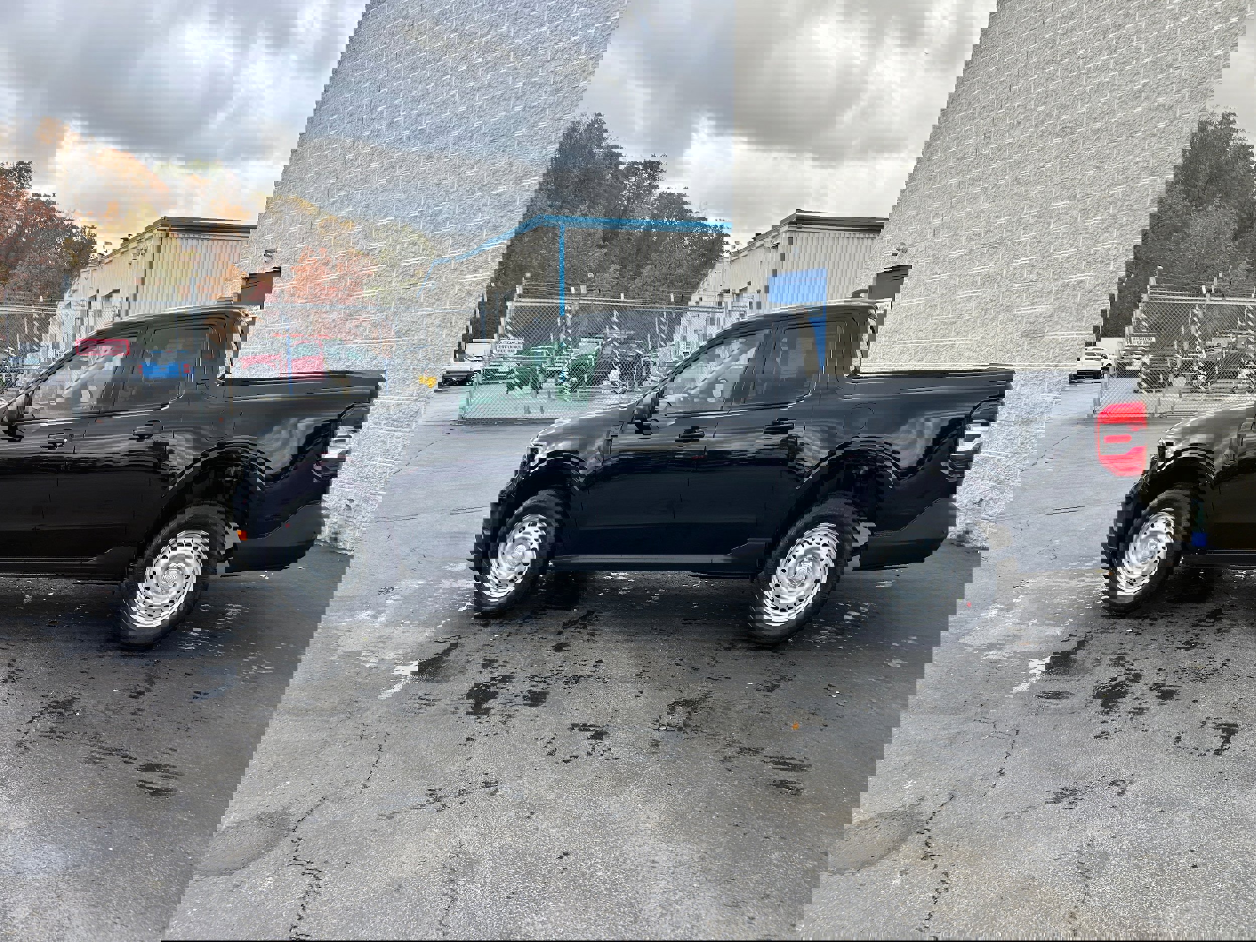 New 2025 Ford Maverick XL w/ Equipment Group 101A image 7