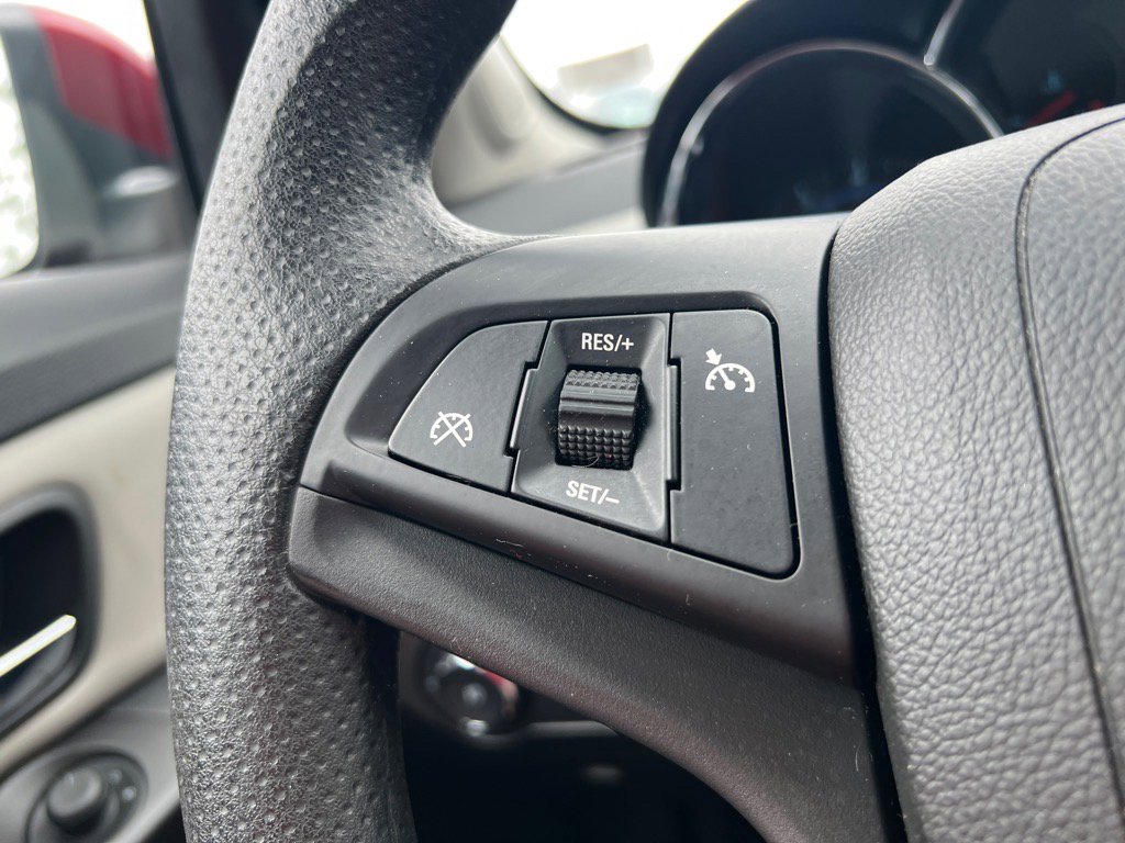 Used 2015 Chevrolet Cruze LT w/ RS Package image 11