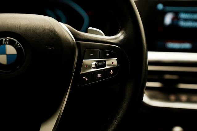 Used 2021 BMW 430i Convertible image 14