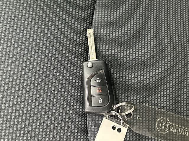 Used 2022 Toyota RAV4 LE AWD/4WD image 32