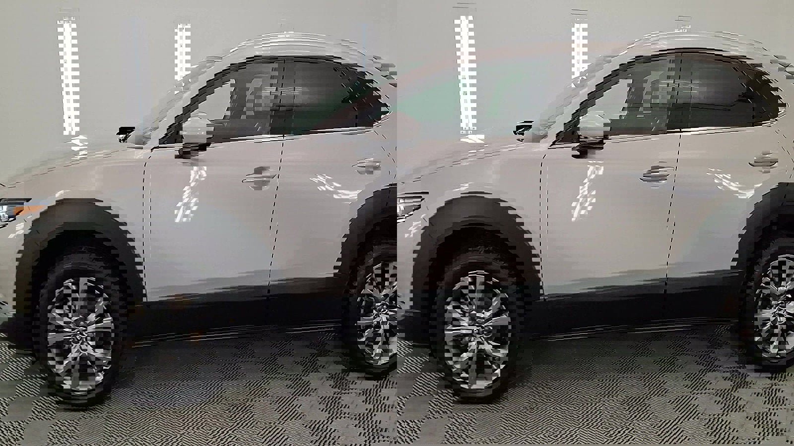 Used 2024 MAZDA CX-30 AWD 2.5 S w/ Premium Package image 9