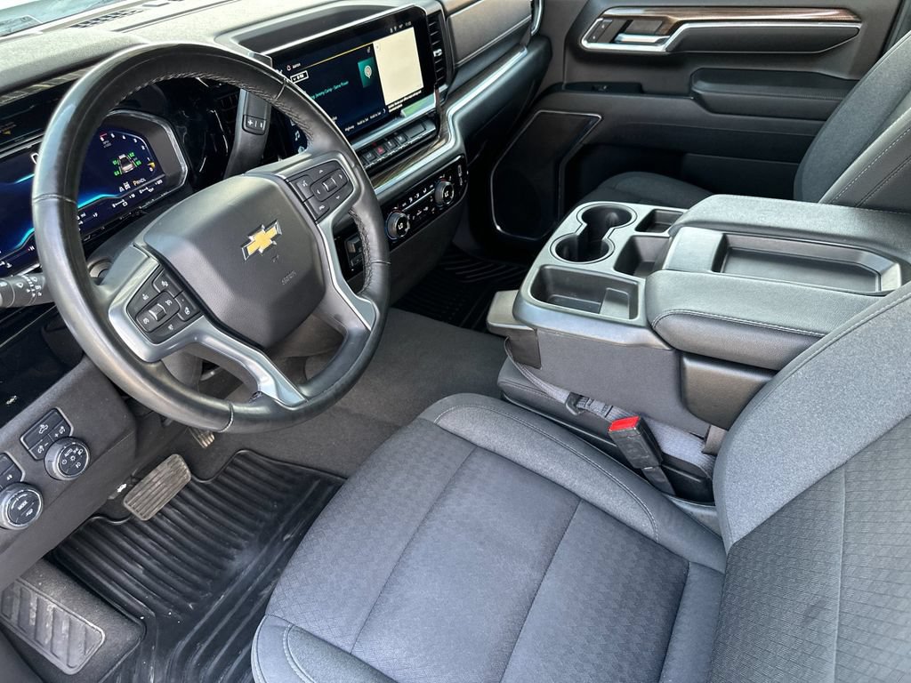 Used 2024 Chevrolet Silverado 2500 LT w/ Convenience Package AWD/4WD image 9