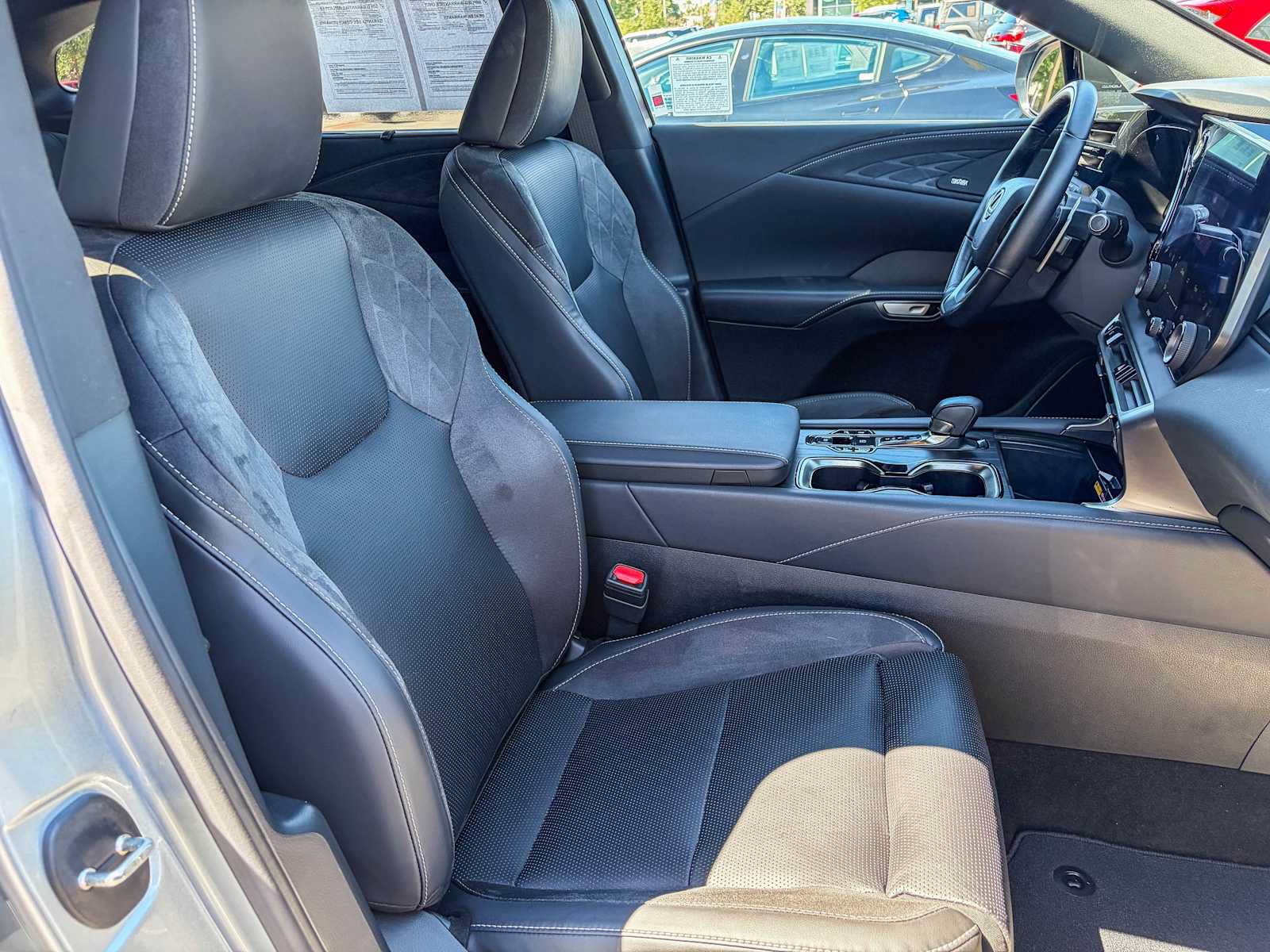 Used 2025 Lexus RX 450h AWD w/ Convenience Package image 15