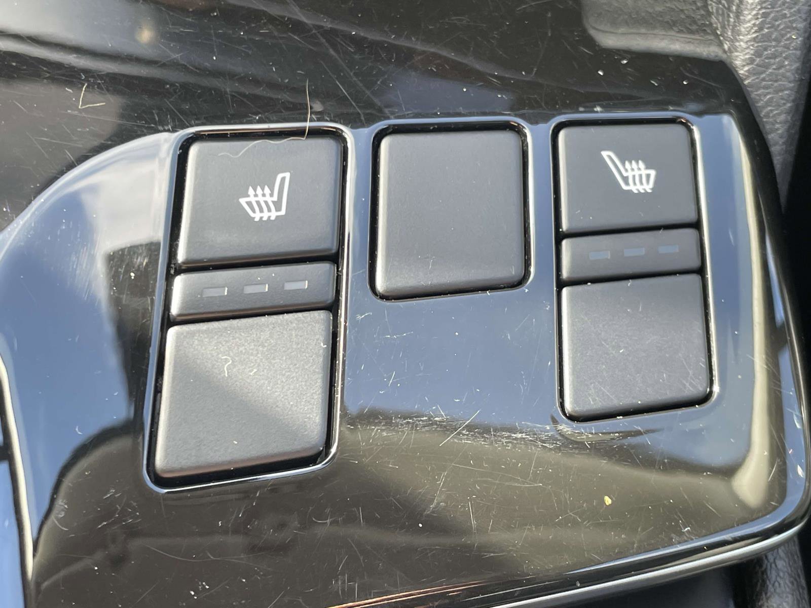 Used 2023 Kia Sportage EX image 6