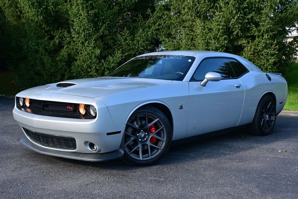 Used 2019 Dodge Challenger R/T Scat Pack w/ Plus Package RWD image 2