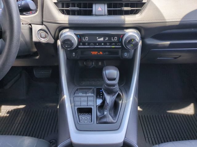 Used 2020 Toyota RAV4 XLE w/ All Weather Liner Package AWD/4WD image 19
