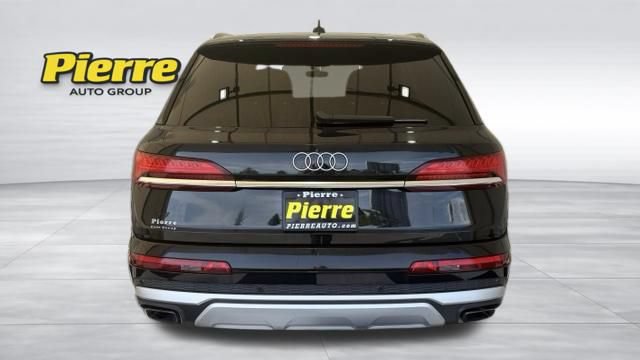 Used 2025 Audi Q7 3.0T Premium Plus AWD/4WD image 3