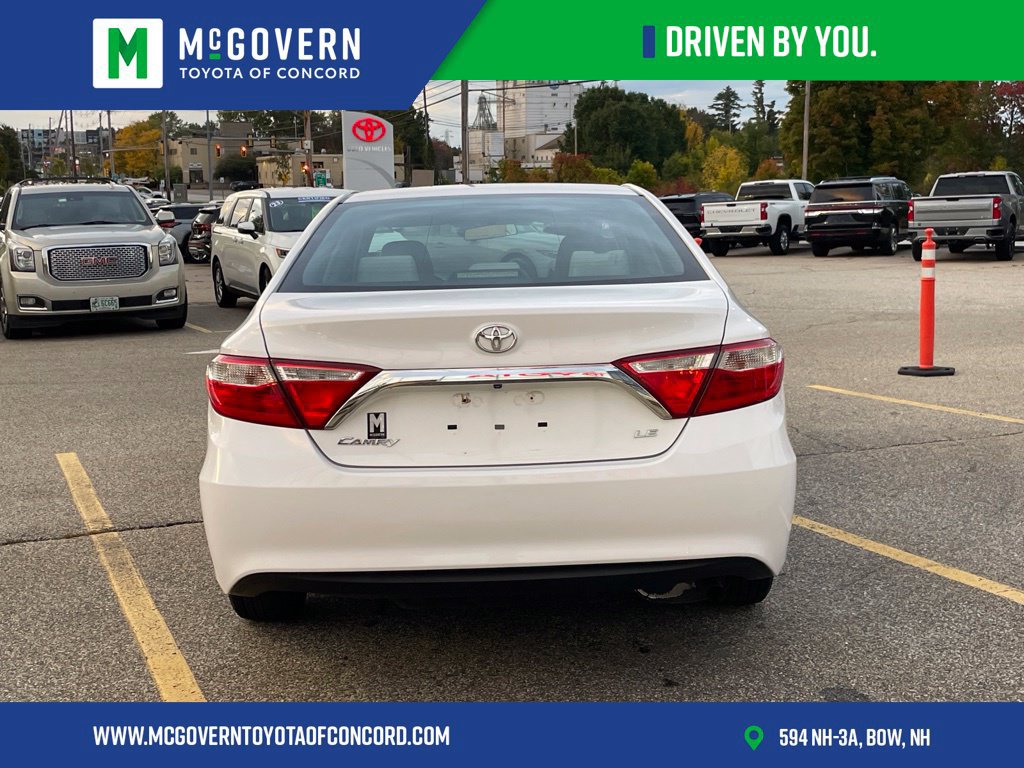 Used 2017 Toyota Camry LE FWD image 4