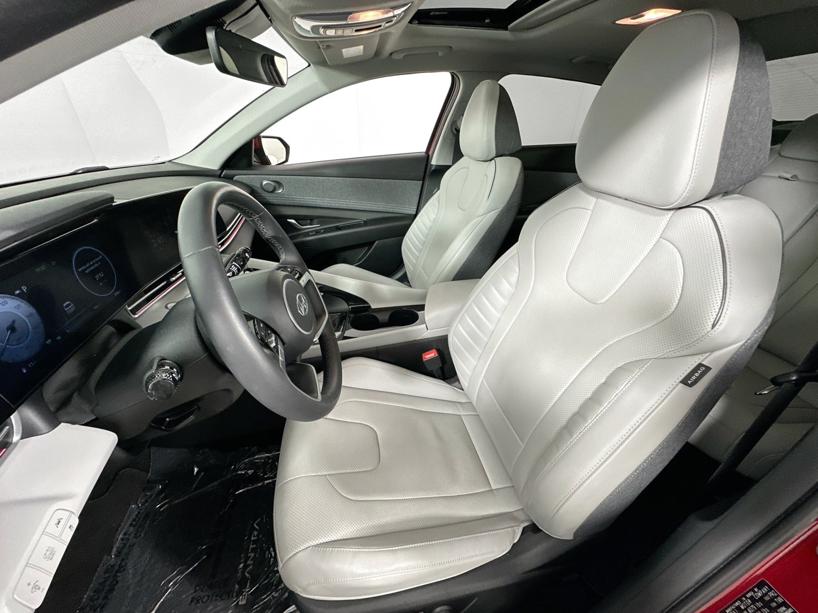 Used 2023 Hyundai Elantra Limited FWD image 22