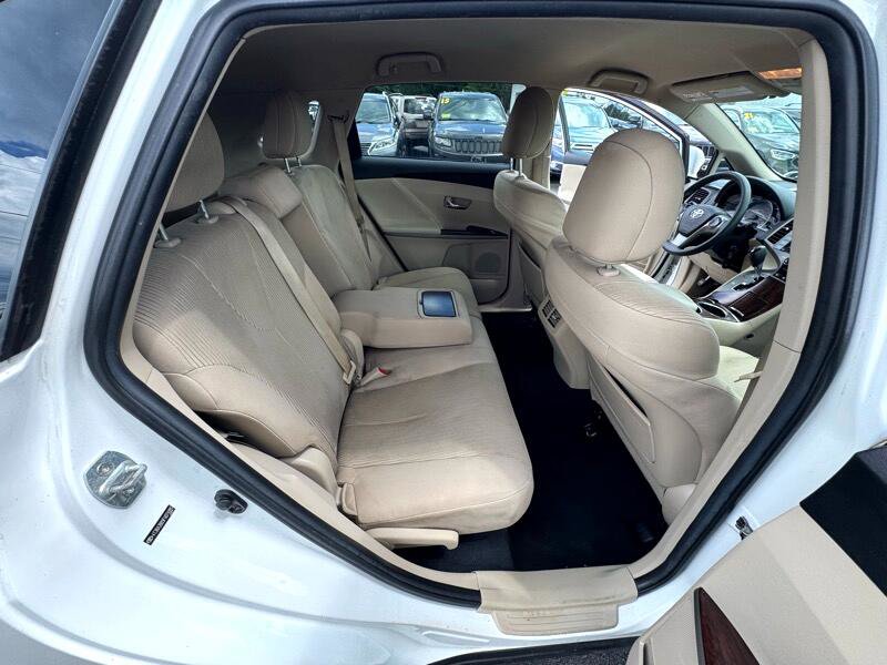 Used 2015 Toyota Venza LE image 14
