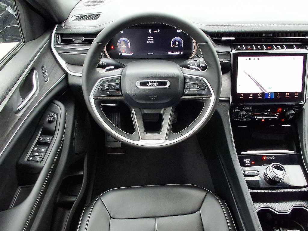 Used 2024 Jeep Grand Cherokee Limited AWD/4WD image 27