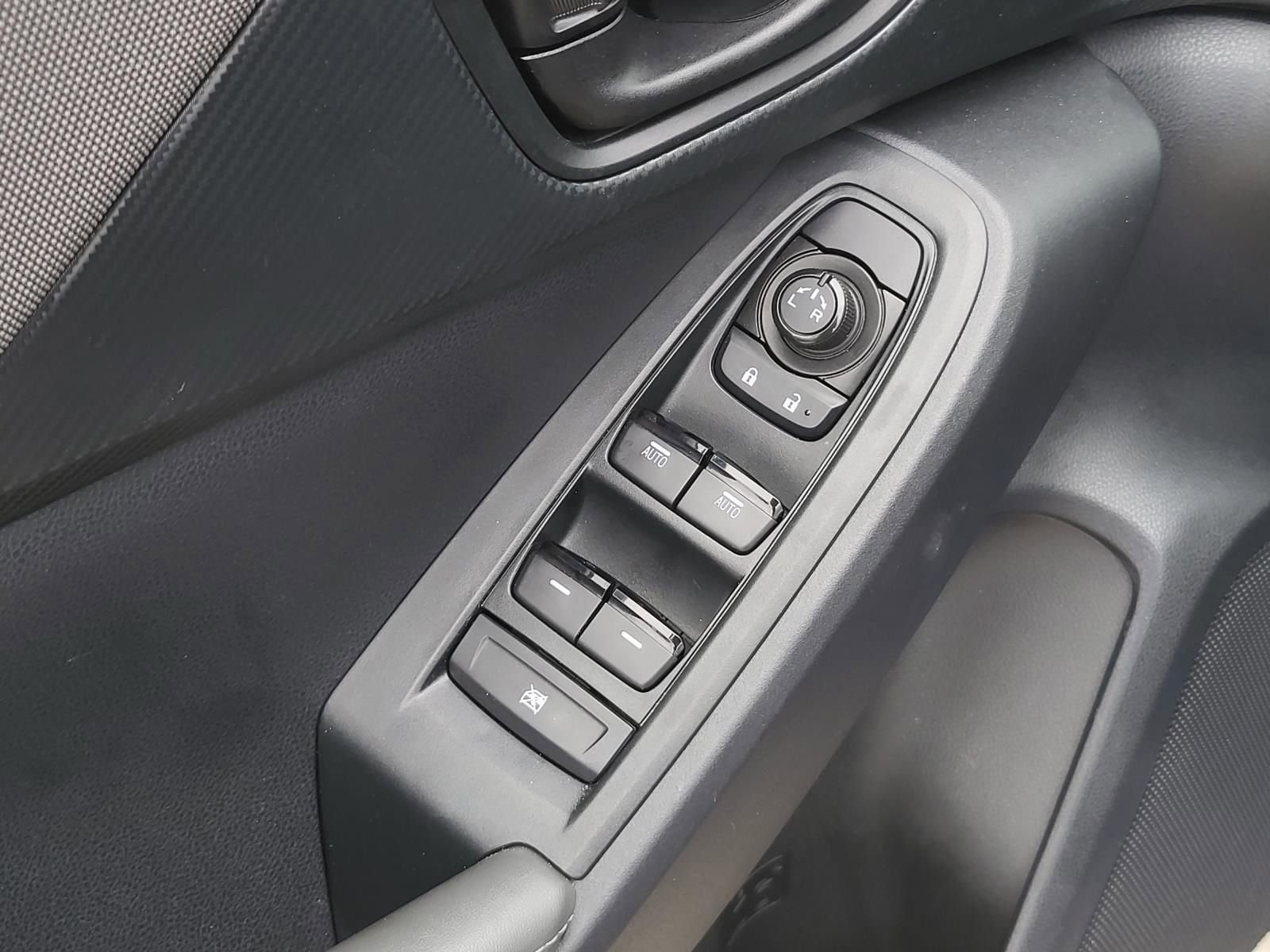 Certified 2025 Subaru Crosstrek 2.0i Premium image 17