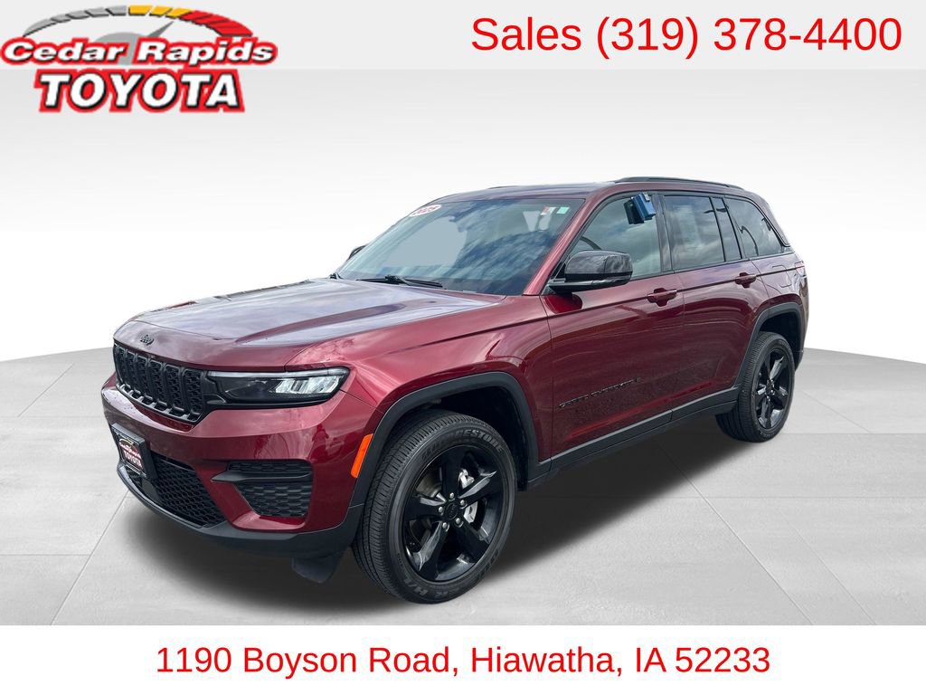 Used 2025 Jeep Grand Cherokee Altitude image 1