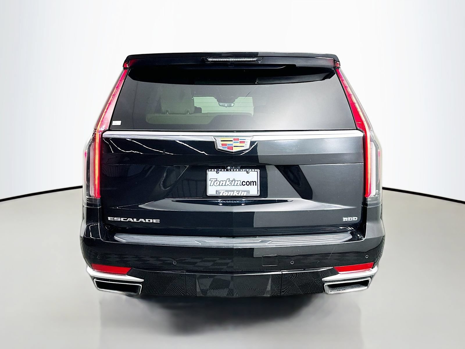 Used 2024 Cadillac Escalade Premium Luxury Platinum AWD/4WD image 6