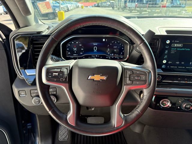Used 2022 Chevrolet Silverado 1500 LT image 13