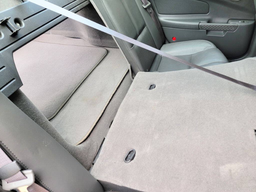 Used 2005 Pontiac Grand Prix GTP w/ Premium Audio Package FWD image 25