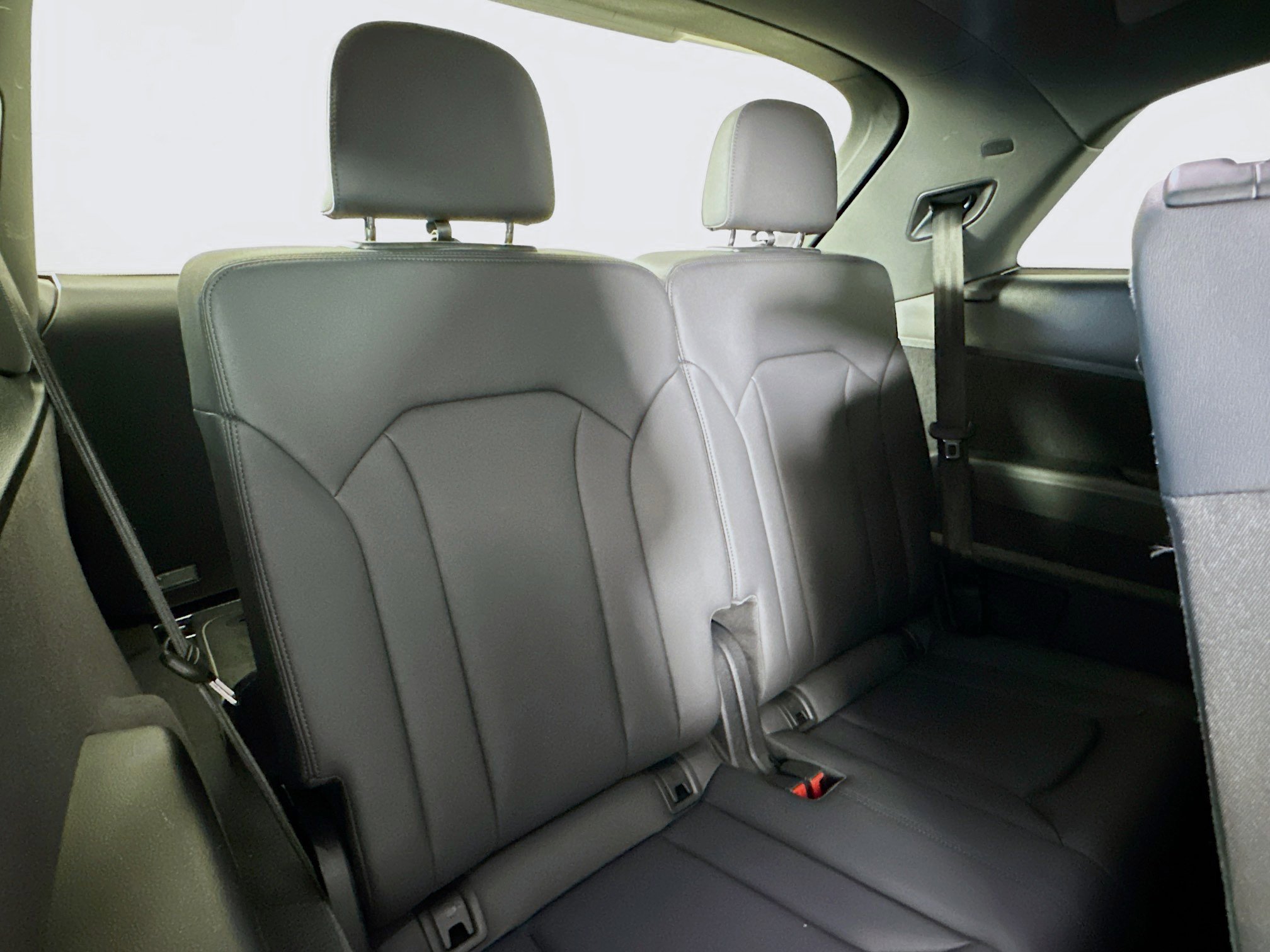 Certified 2025 Audi Q7 3.0T Premium Plus image 28