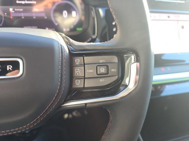 Used 2024 Jeep Wagoneer Launch Edition AWD/4WD image 16