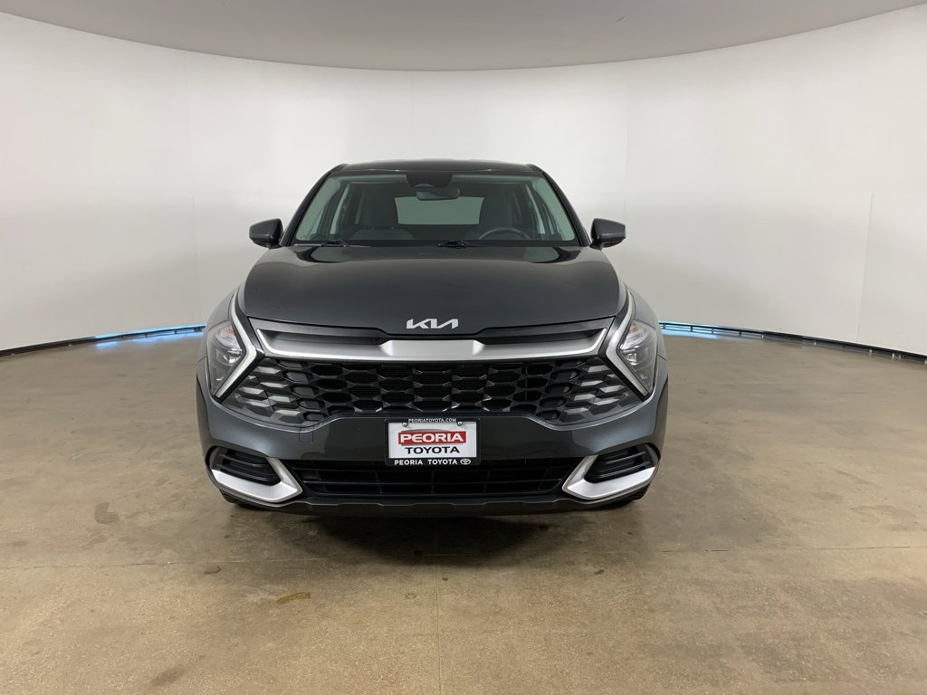 Used 2023 Kia Sportage LX image 3