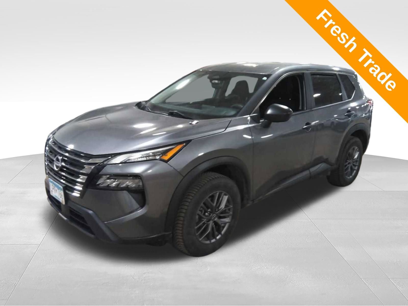 Used 2024 Nissan Rogue S AWD/4WD image 1