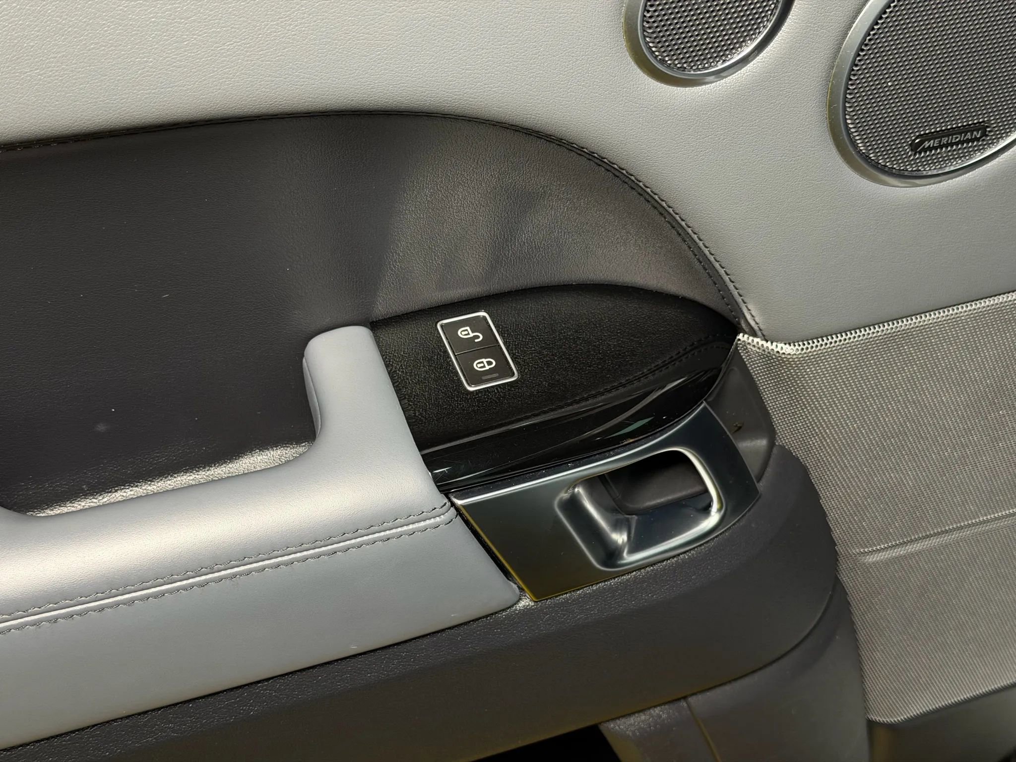 Used 2014 Land Rover Range Rover Sport Supercharged image 19