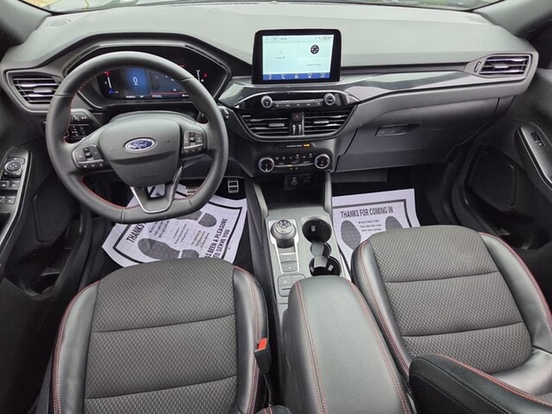 Used 2024 Ford Escape ST-Line w/ Equipment Group 301A FWD image 10