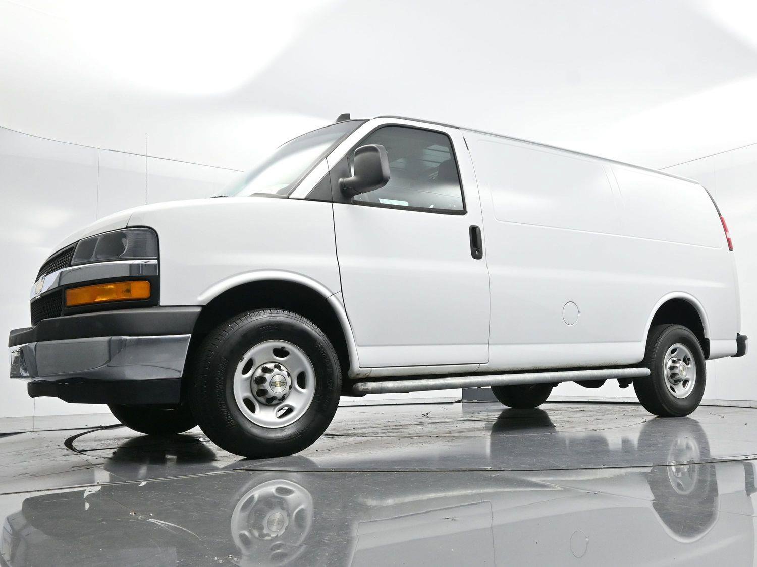 Used 2022 Chevrolet Express 2500 w/ Driver Convenience Package image 38