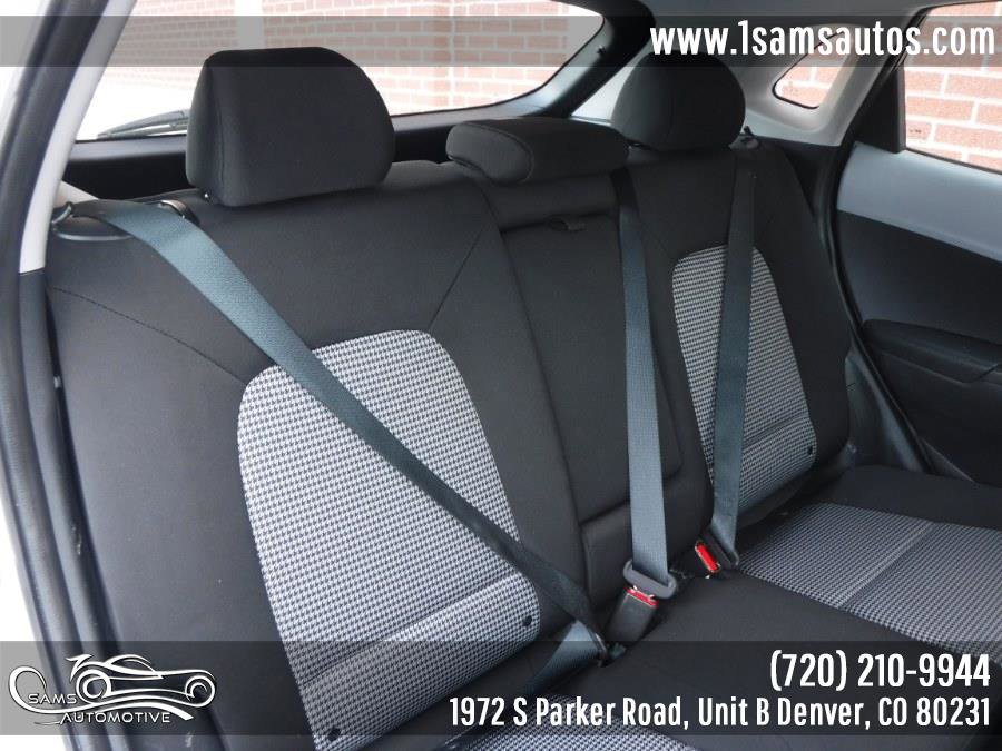 Used 2023 Hyundai Kona SE image 15