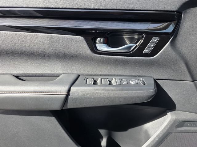 Used 2025 Honda CR-V Sport Touring image 21