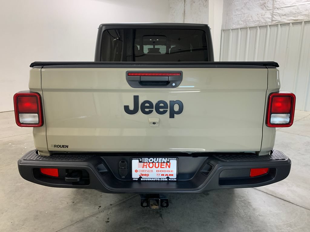 Used 2022 Jeep Gladiator Sport AWD/4WD image 23