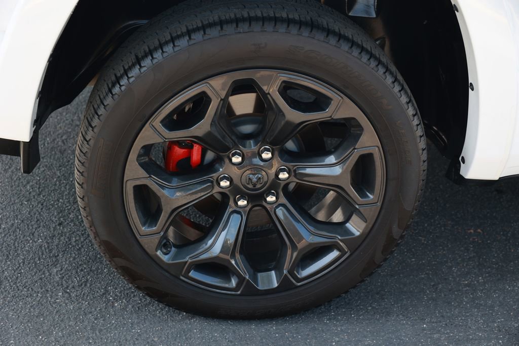 Used 2022 RAM 1500 Limited AWD/4WD image 9